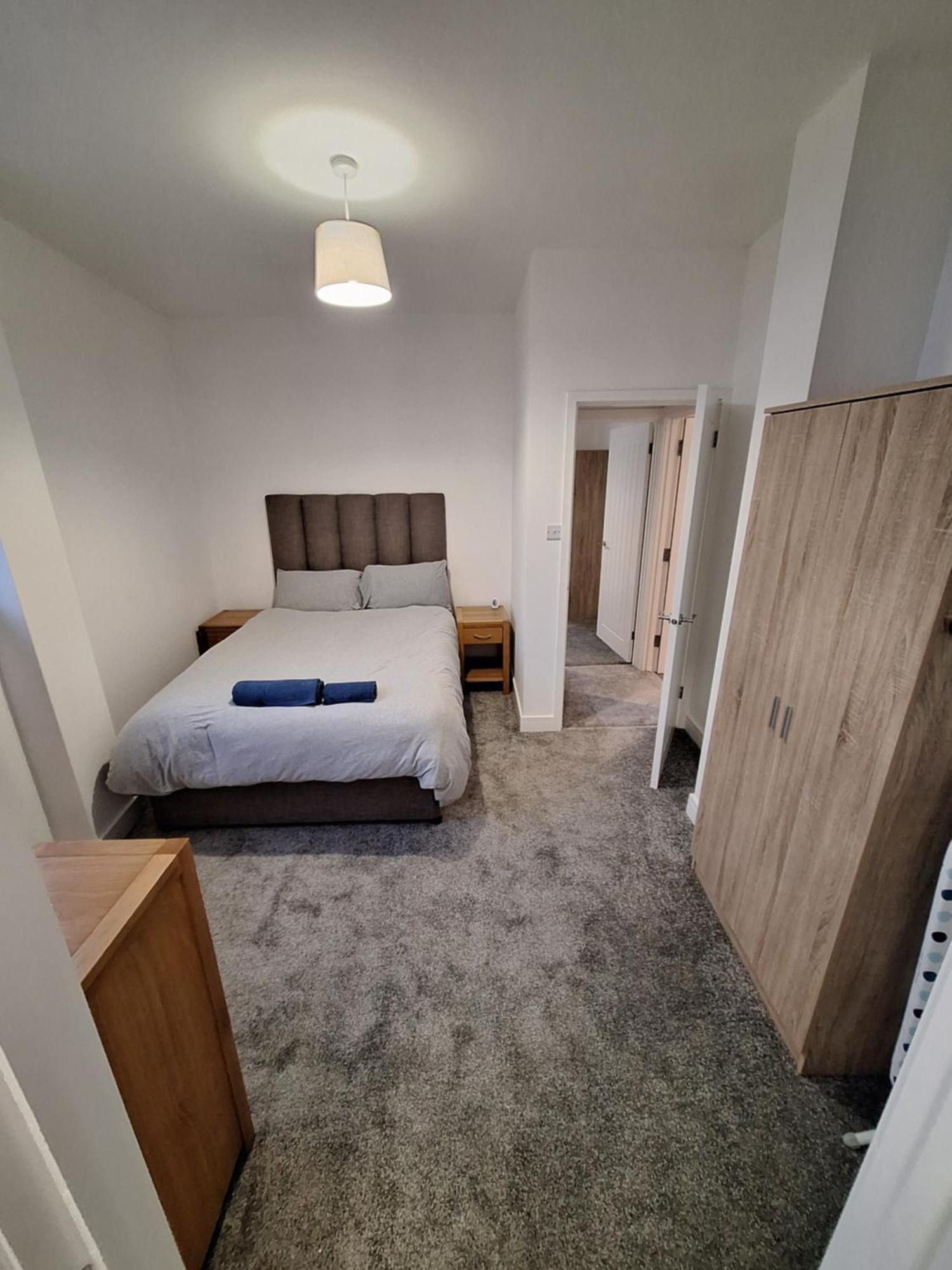 Centre Of The Town Apartment Whitchurch  Exterior foto
